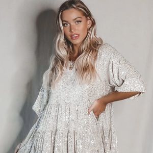 Amazing Lace champagne babydoll dress - Size M - wore one time